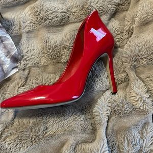 Jessica Simpson Cambridge heels